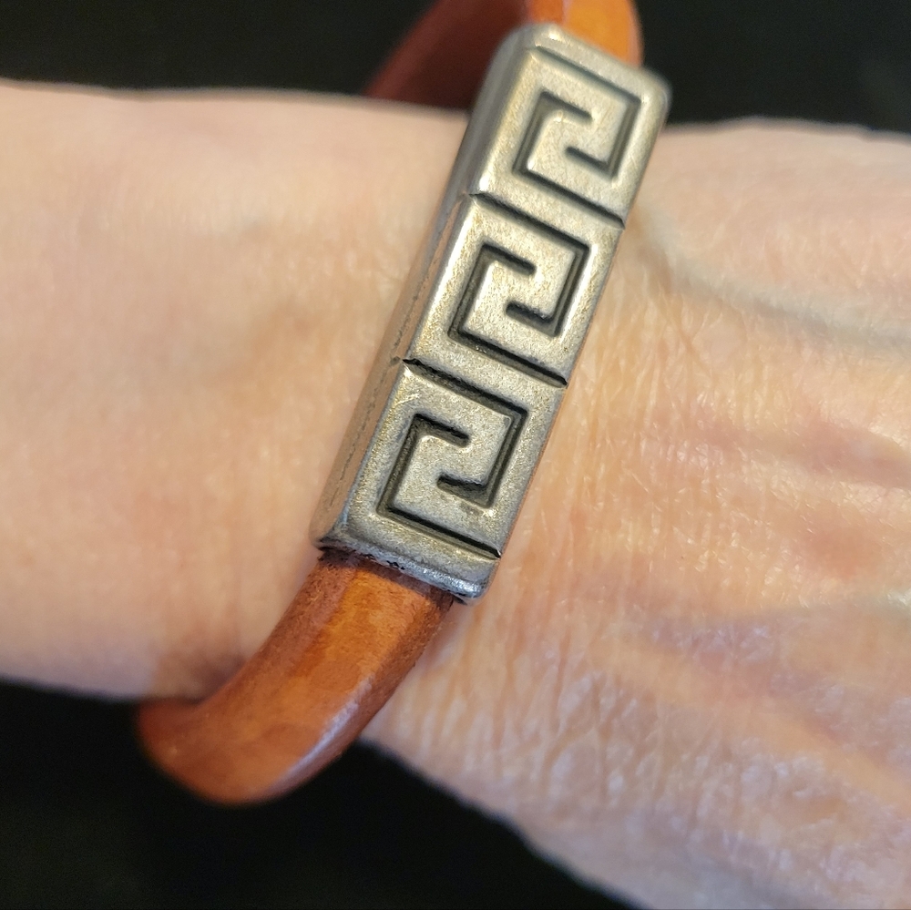 Brown Leather Greek Key Meander Pattern Magnetic Closure Cuff Bracelet OS